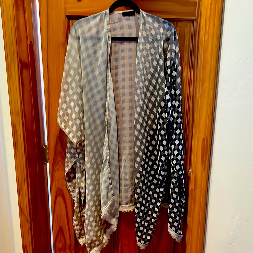Kimono style shawl